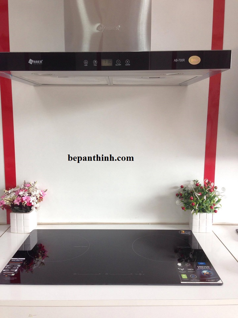 Bếp từ Munchen GM 8999 kết hợp hoàn hảo với hút mùi Arber 700R Bếp từ Munchen GM 8999 kết hợp hoàn hảo với hút mùi Arber 700R